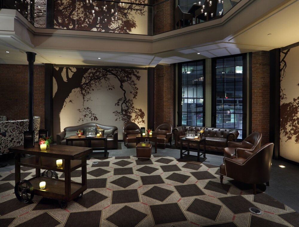 Hotel Lounge