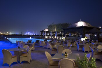 Poolside Bar