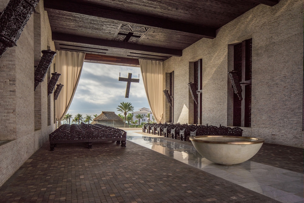 Chapel, Cabo Azul Resort