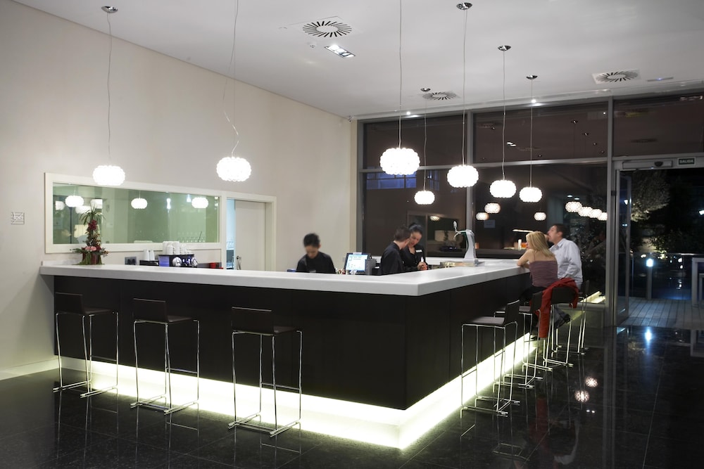 Hotel Bar