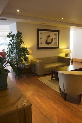 Hotel Lounge