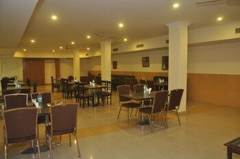 Food Court