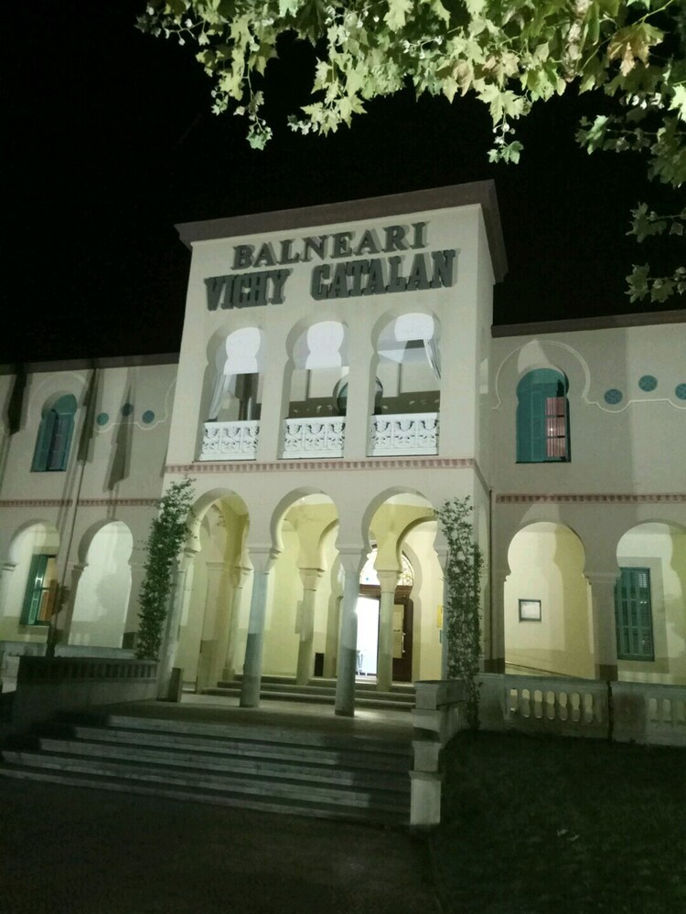 Hotel Front - Evening/Night