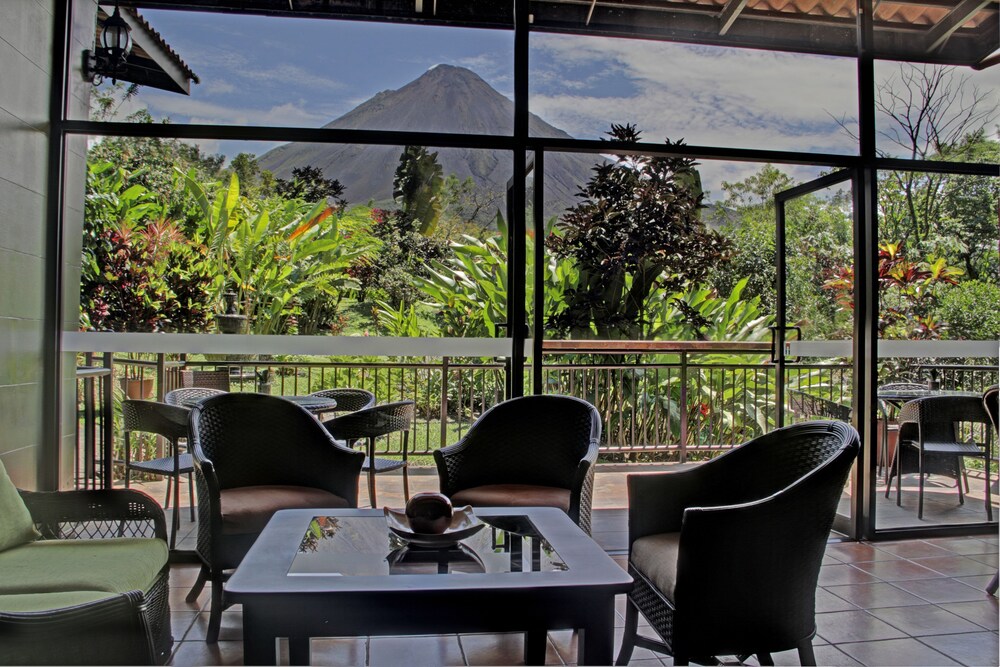 Hotel Bar