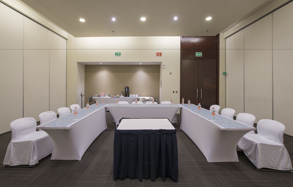 Executive Lounge