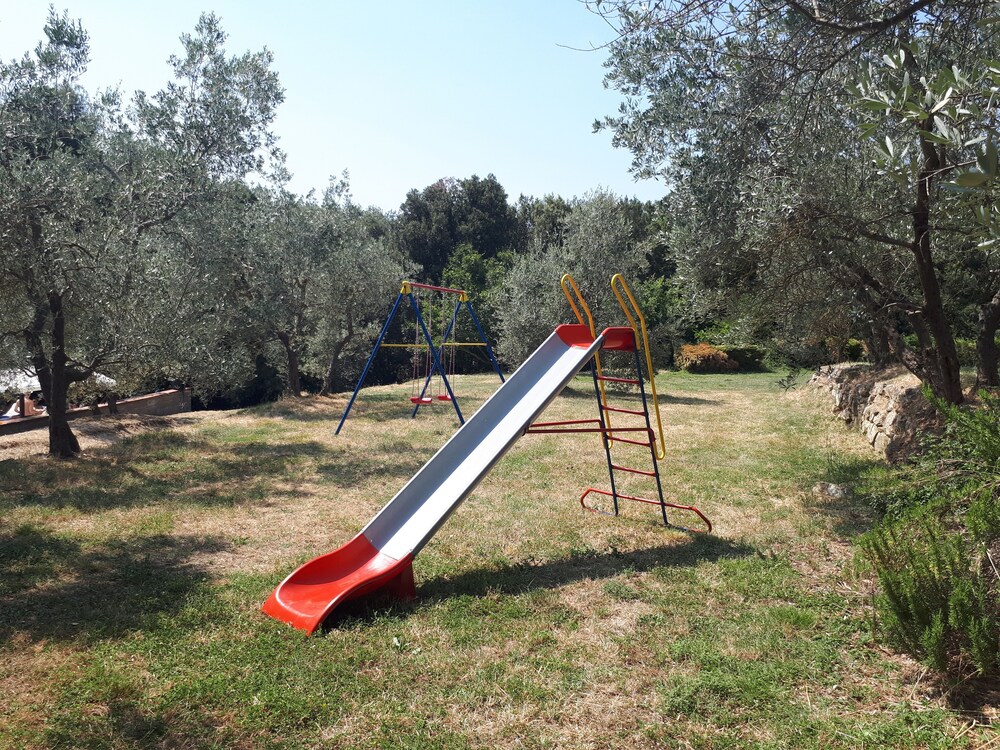 Childrens Play Area - Outdoor