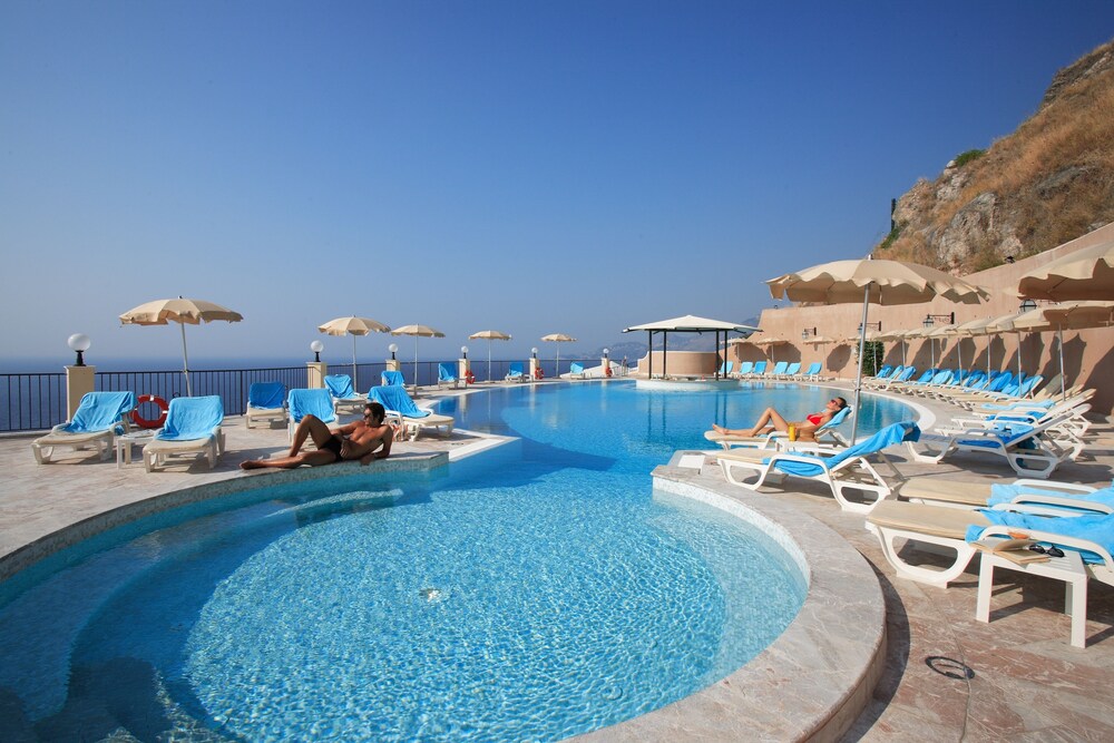 Piscina all'aperto