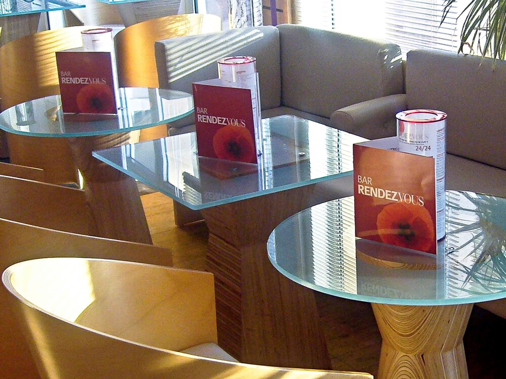 Hotel Bar