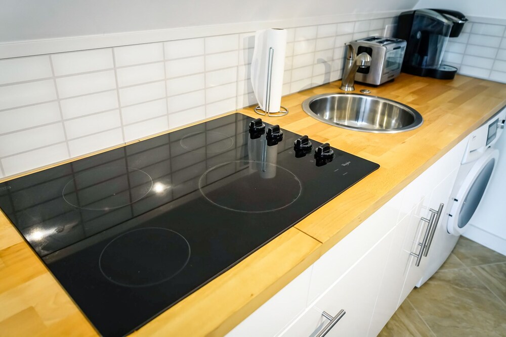 Luxury House, 2 Bedrooms, Accessible, Kitchen - In-Room Kitchen