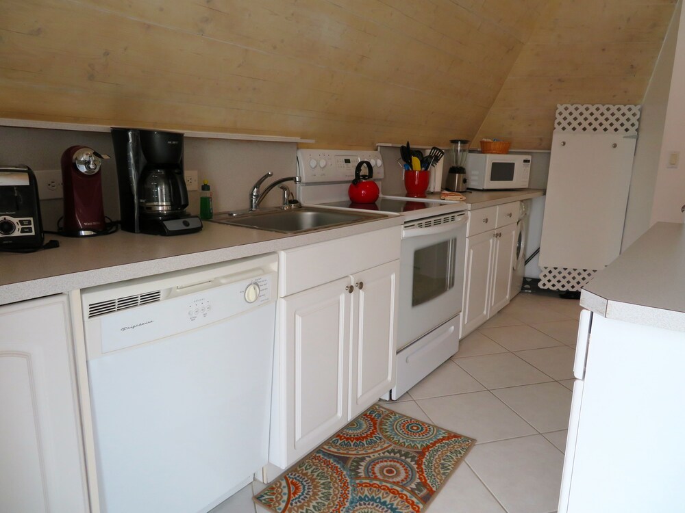 Royal House, 2 Bedrooms, 2 Bathrooms - In-Room Kitchen