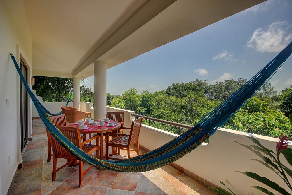 Standard Apartment, 3 Bedrooms, Ocean View - Balcony