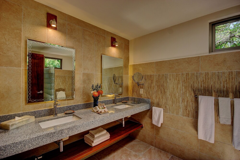 Bungalow, 2 Double Beds, Kitchen - Bathroom