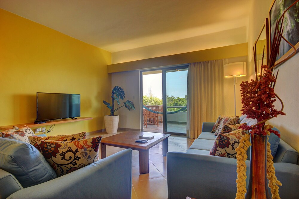 2 Bedroom, Penthouse - Living Room