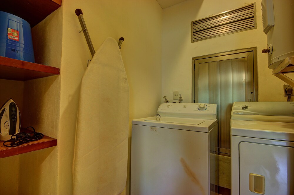Standard Apartment, 3 Bedrooms, Ocean View - Guestroom