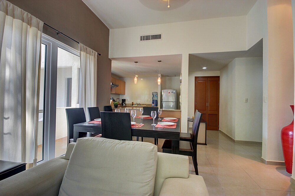 Suite Palmar 1 Bedroom,balcony - Living Room