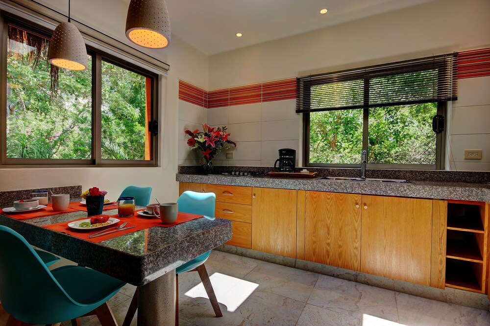 Bungalow, 2 Double Beds, Kitchen - In-Room Kitchen