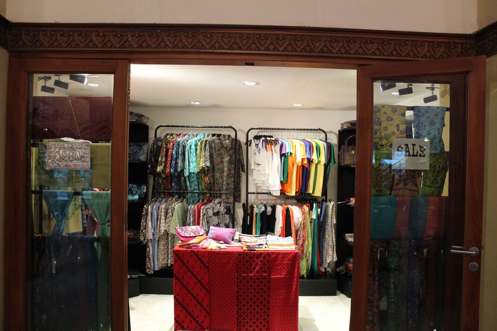 Gift Shop