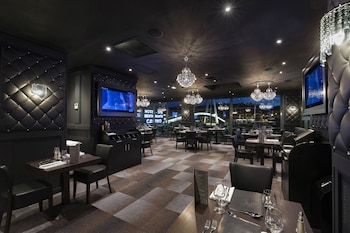 Food Court