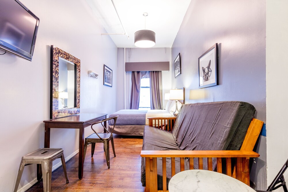 Guestroom