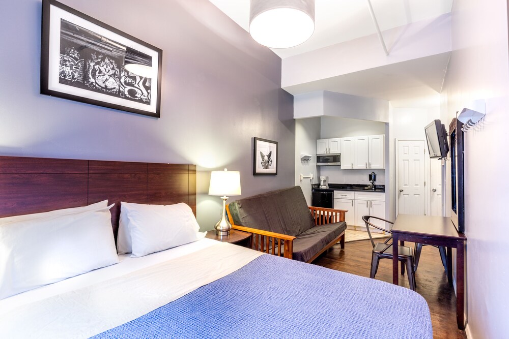 Guestroom