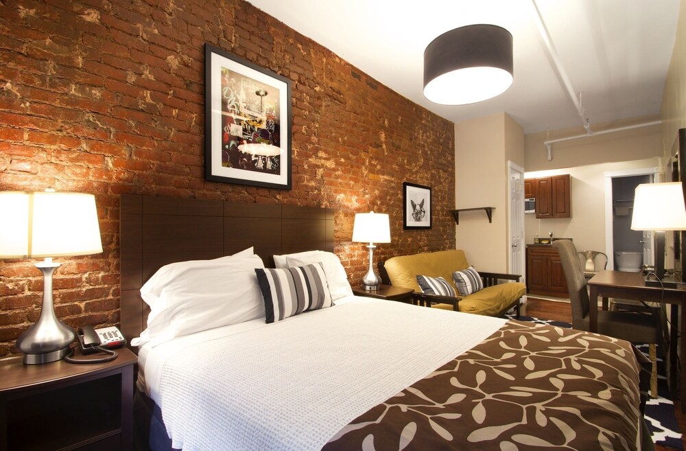 Guestroom