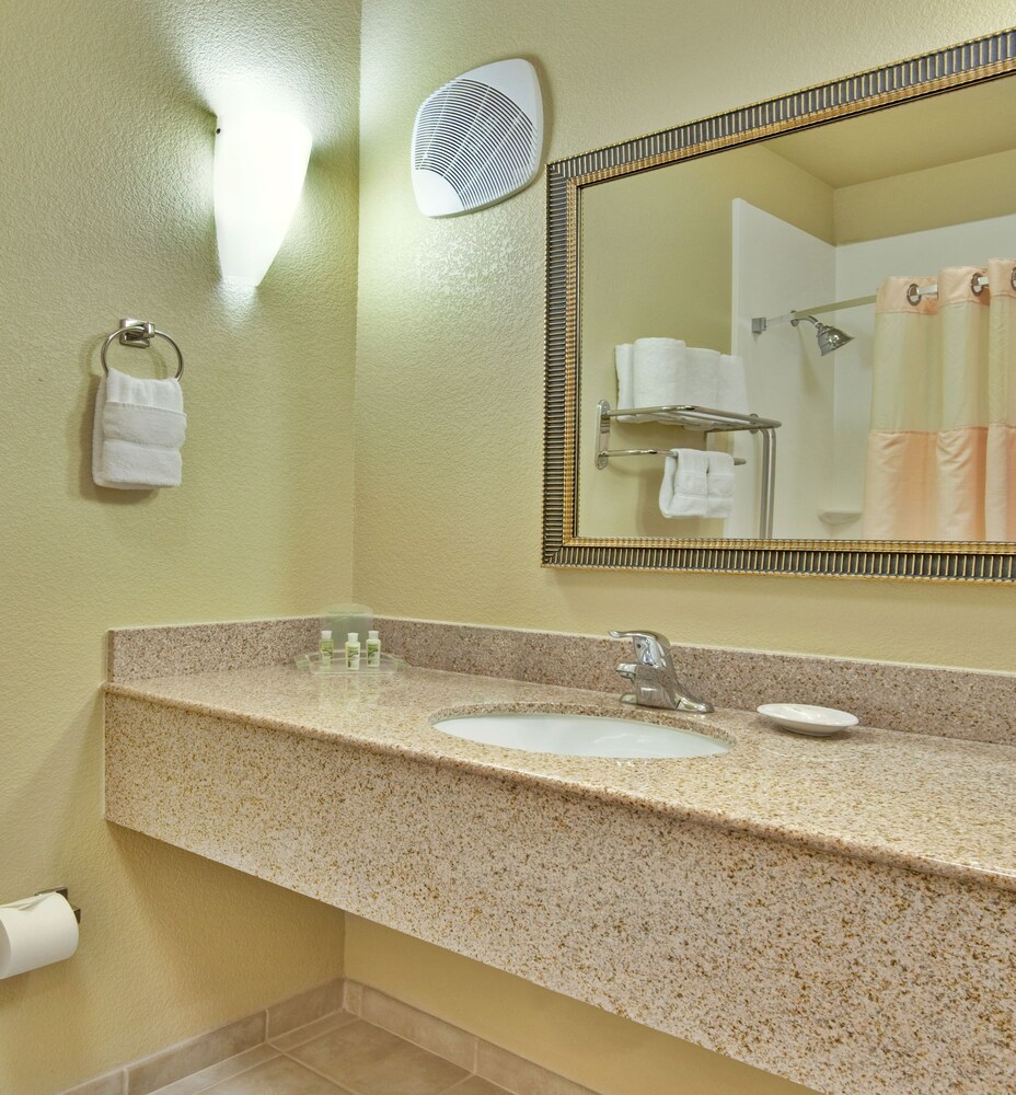 Bathroom, Best Western Plus Henderson Hotel