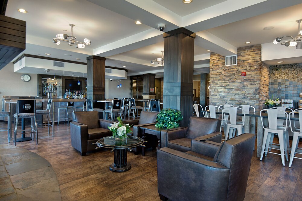 Hotel Lounge