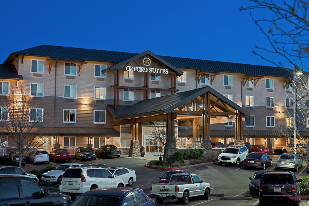 Hotel Front - Evening/Night