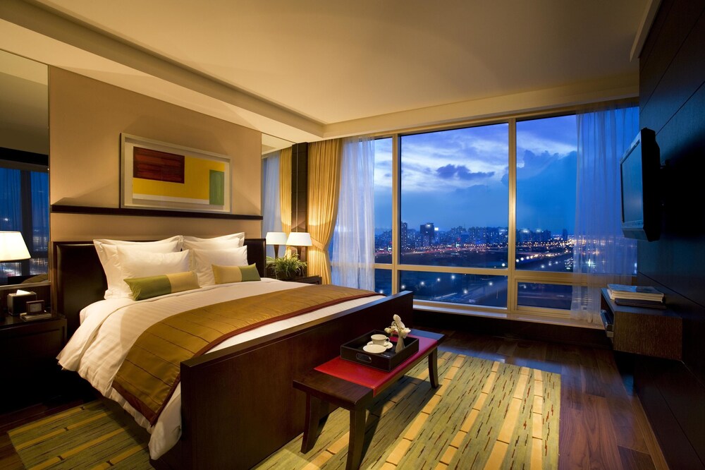 Guestroom View