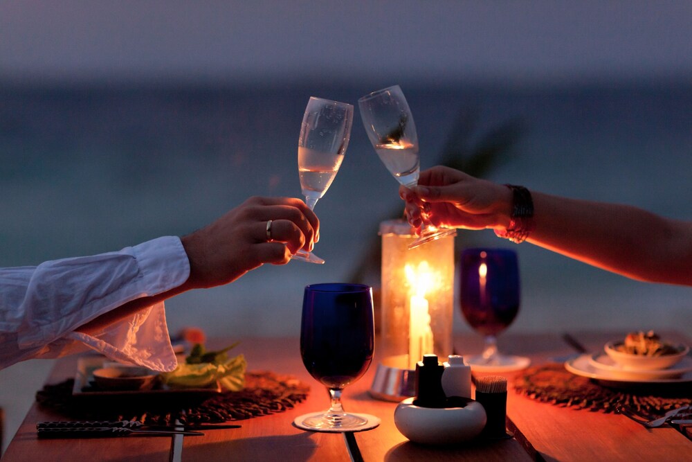 Couples Dining