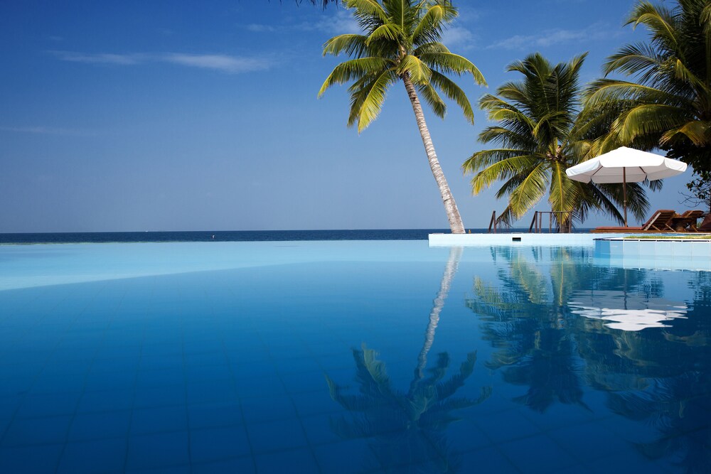 Infinity Pool
