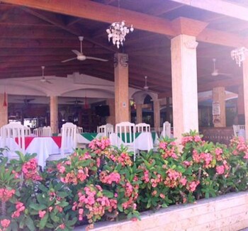 Hotel Bar
