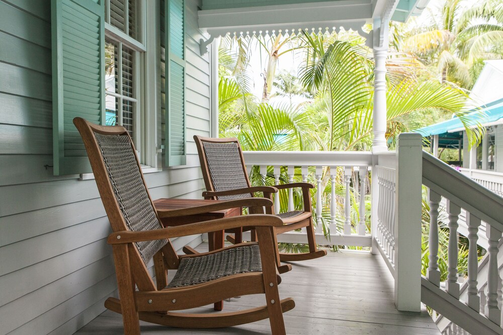 Porch, Eden House