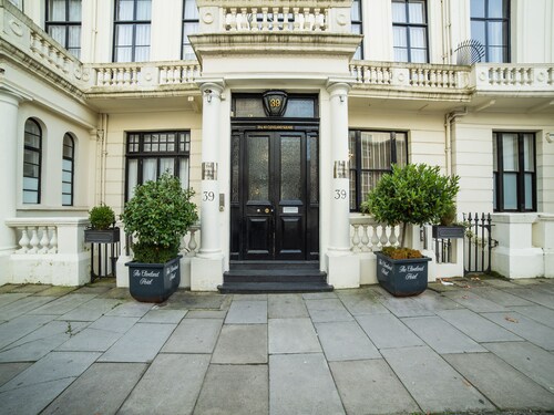 Cleveland Hotel