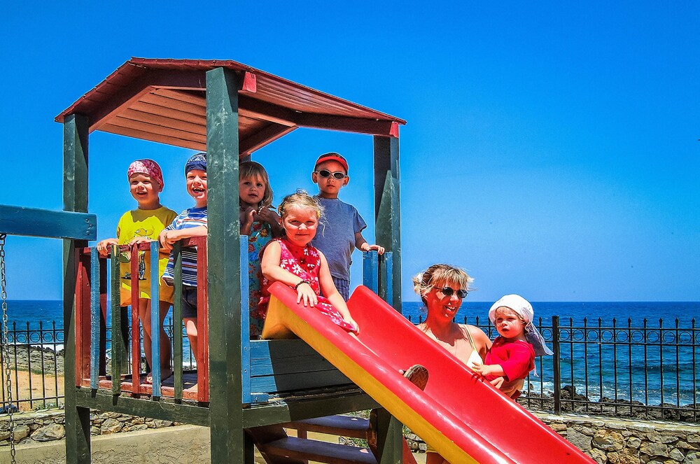 Childrens Play Area - Outdoor