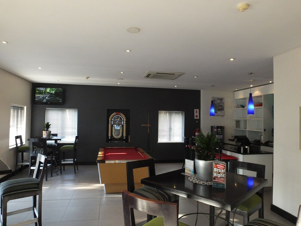 Hotel Lounge
