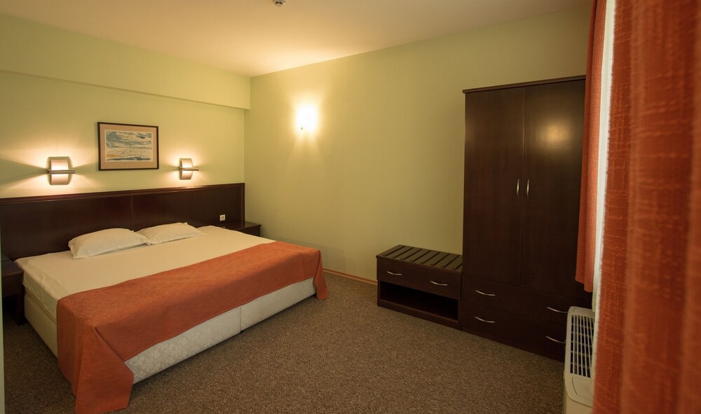 Guestroom View