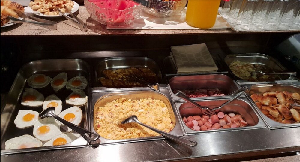 Breakfast buffet