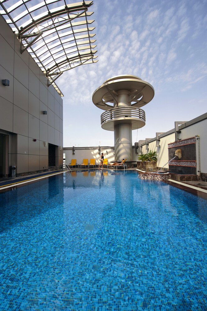 Rooftop Pool