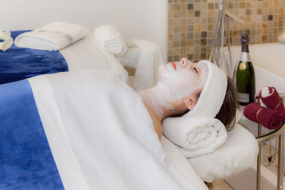 Facial