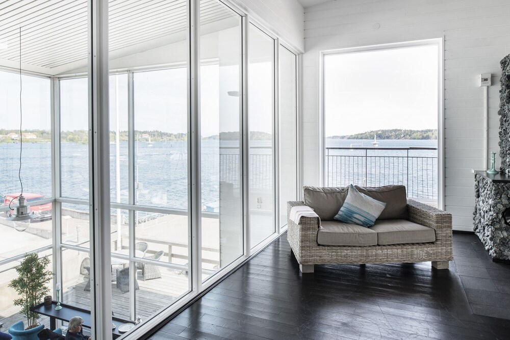 Lake View