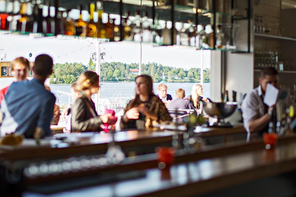 Hotel Bar
