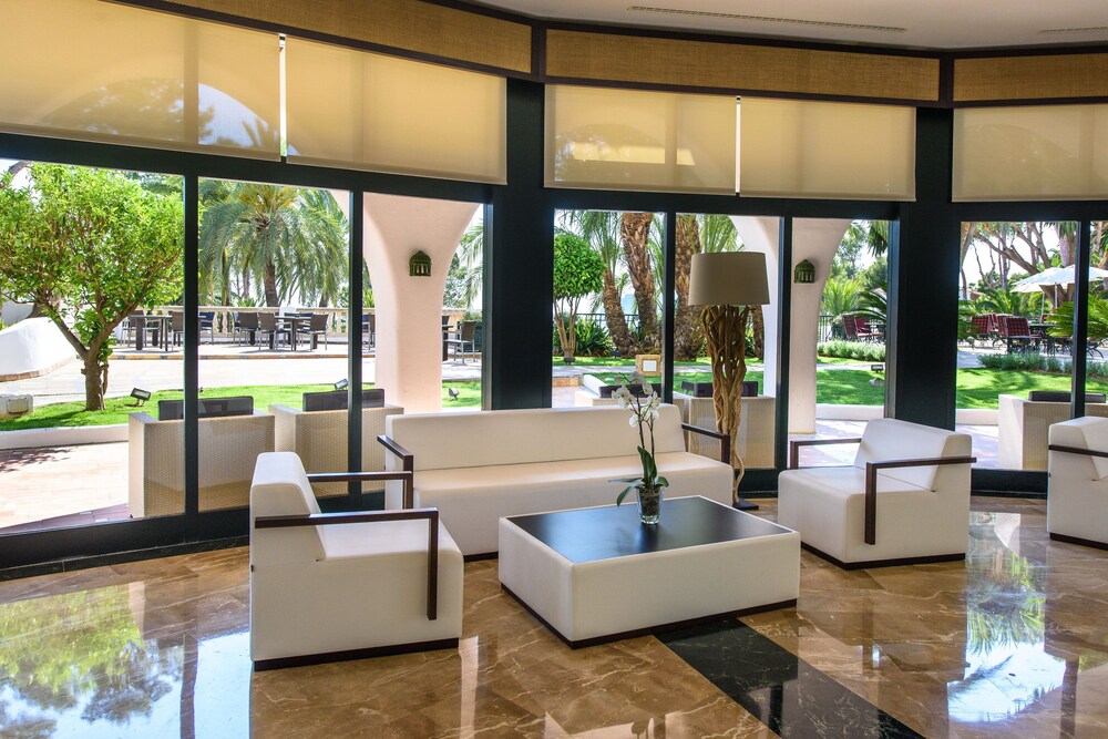 Hotel Lounge