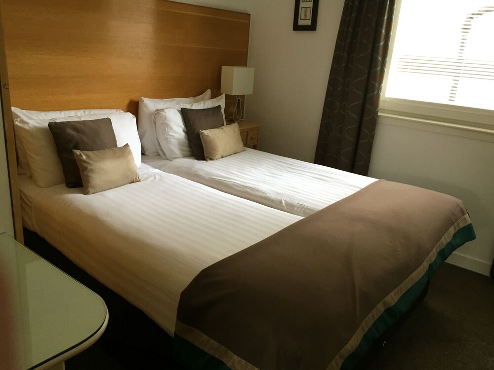 Apartment, 2 Bedrooms - Guestroom