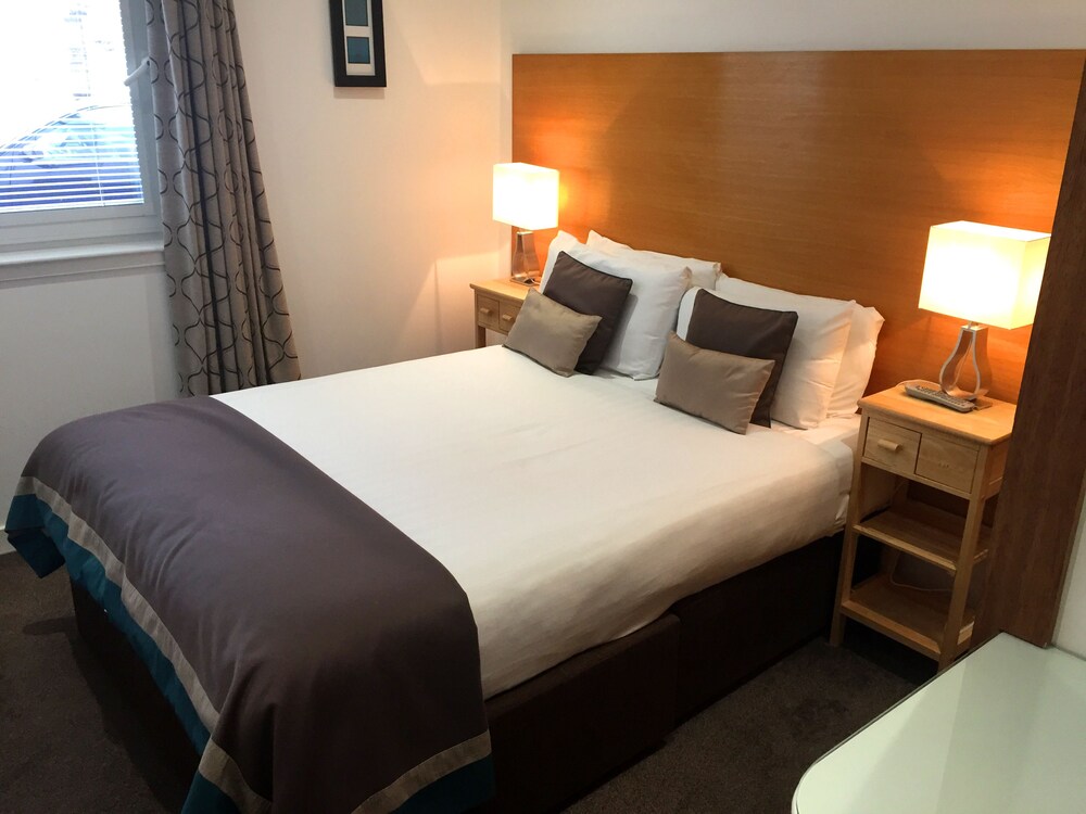Apartment, 2 Bedrooms - Guestroom