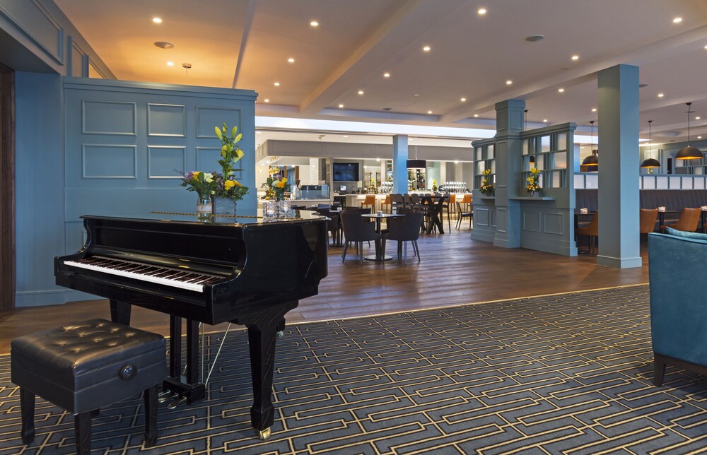 Hotel Bar