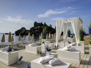 Outdoor Banquet Area