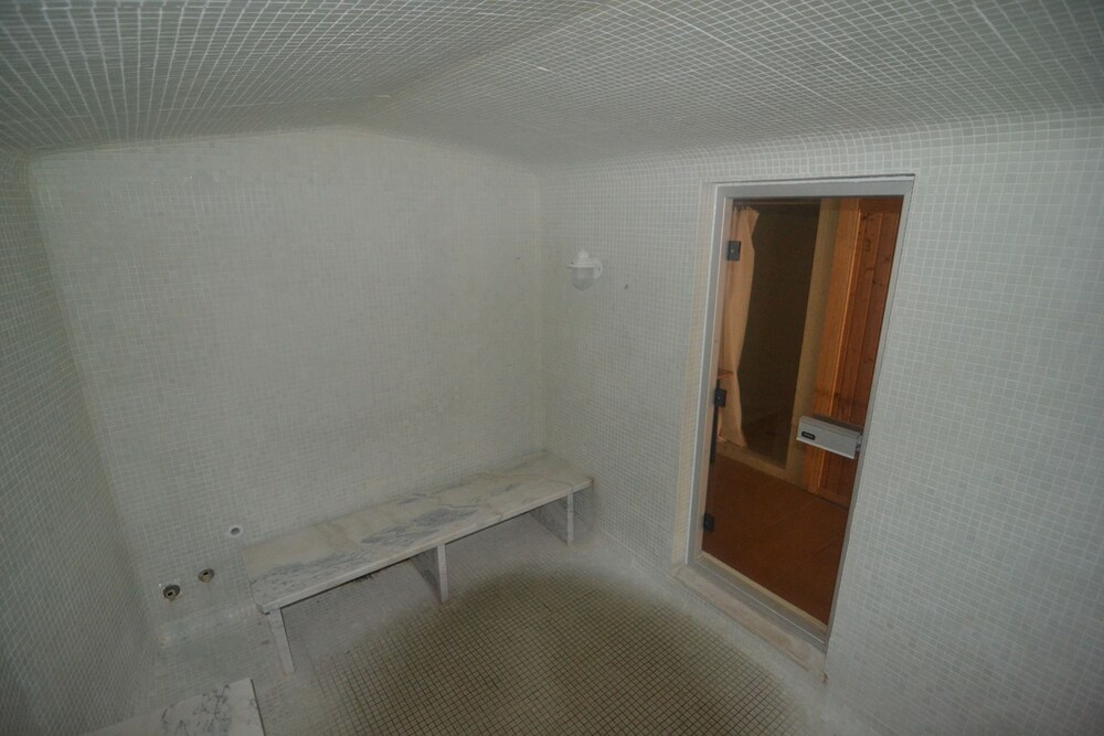 Steam Room