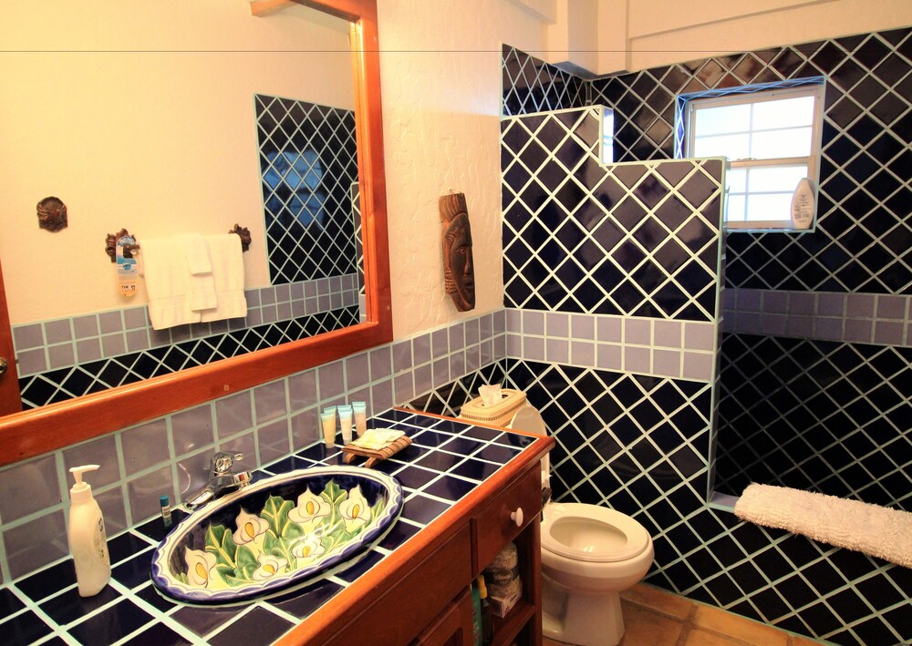 Luxury Villa, 2 Bedrooms, Sea Facing - Bathroom