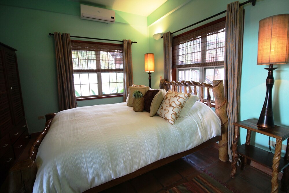 Luxury Villa, 1 Bedroom, Sea Facing - Guestroom